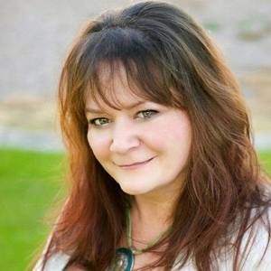 Meet your Posher, Christa